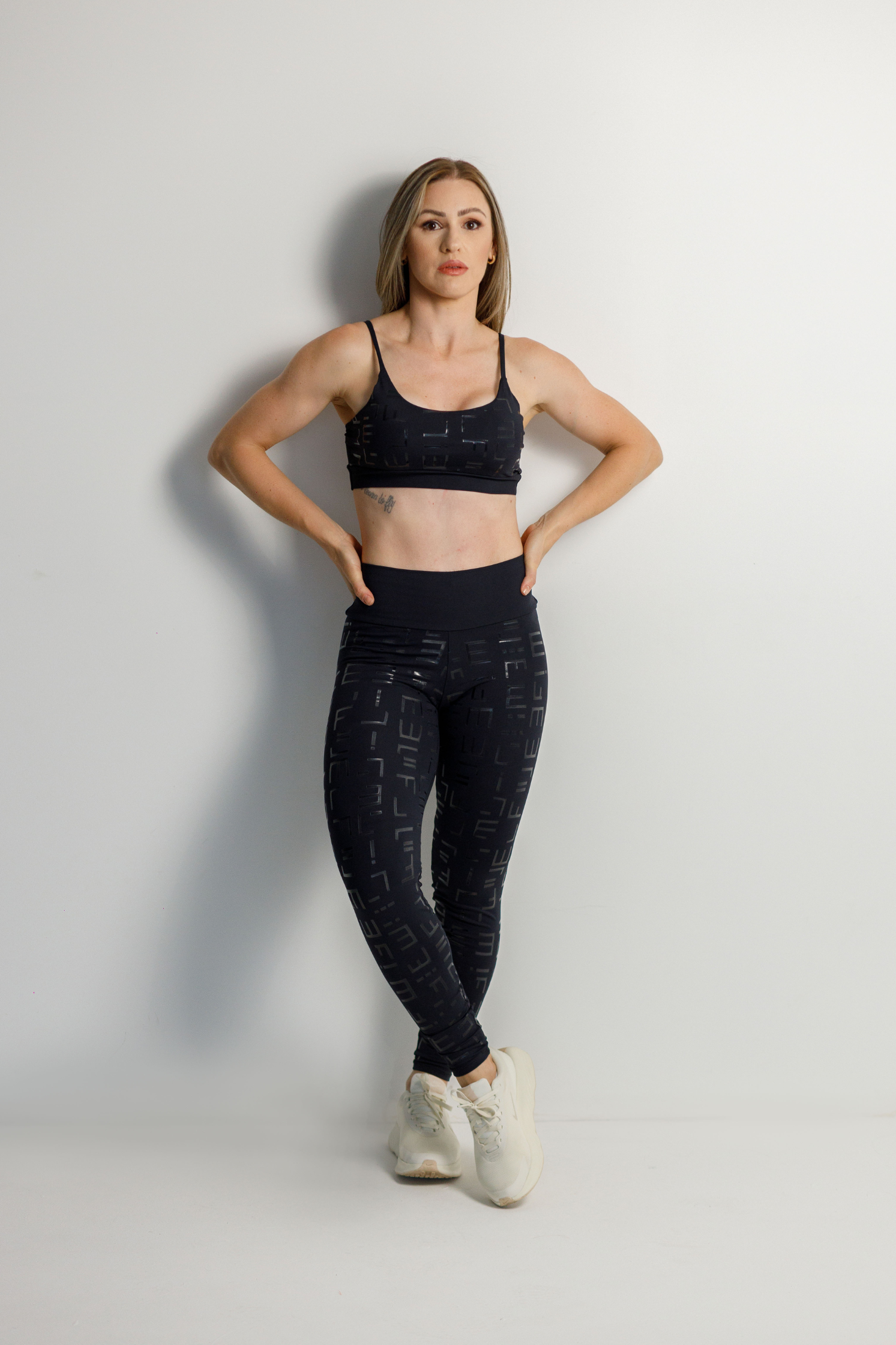 Conjunto Fitness Compress Nora